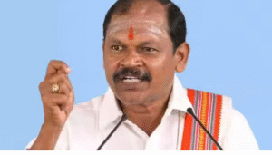 புதுக்கோட்டையில் செய்தியாளர்களிடம் பேசி வரும் இந்து மக்கள் கட்சி தலைவர் அர்ஜுன்சம்பத்