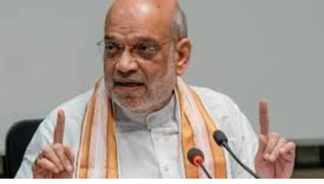 பஸ்தார் நிகழ்ச்சியில் உரையாற்றும் மத்திய உள்துறை அமைச்சர் அமித்ஷா