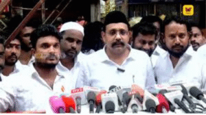 மதுரை மீனாட்சி அம்மன் கோவில் நுழைவு விவகாரத்தில் சர்ச்சைக்குள்ளான எம்எல்ஏ முஸ்தபா