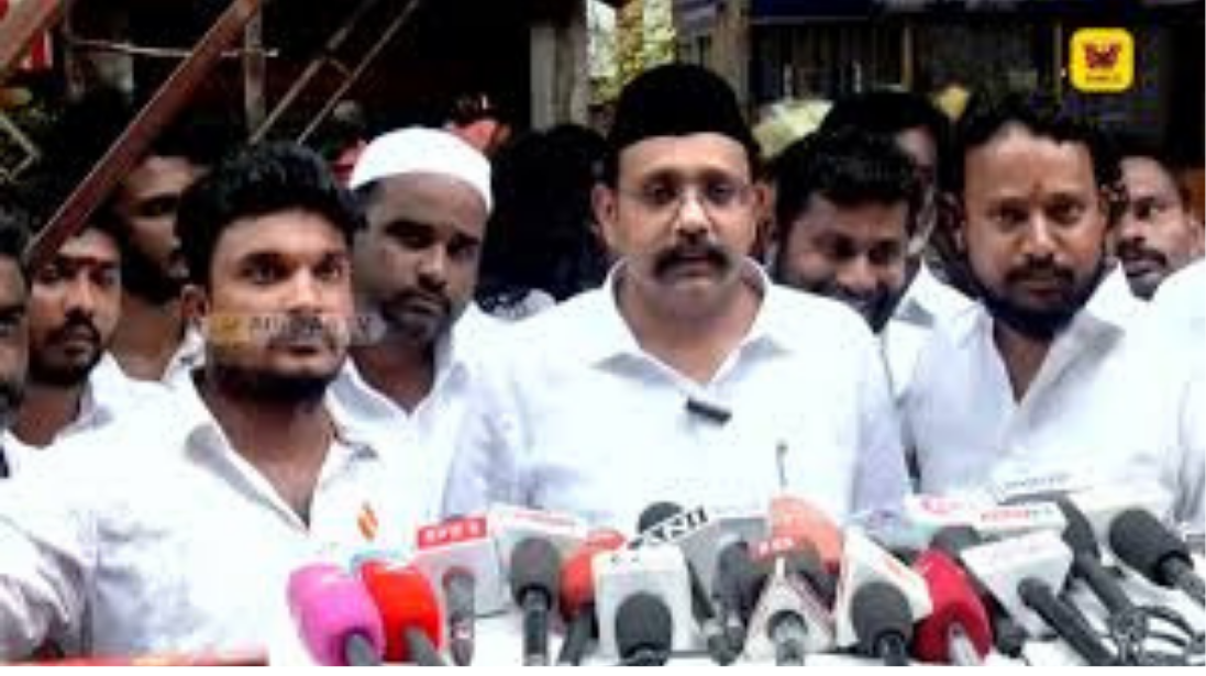 மதுரை மீனாட்சி அம்மன் கோவில் நுழைவு விவகாரத்தில் சர்ச்சைக்குள்ளான எம்எல்ஏ முஸ்தபா