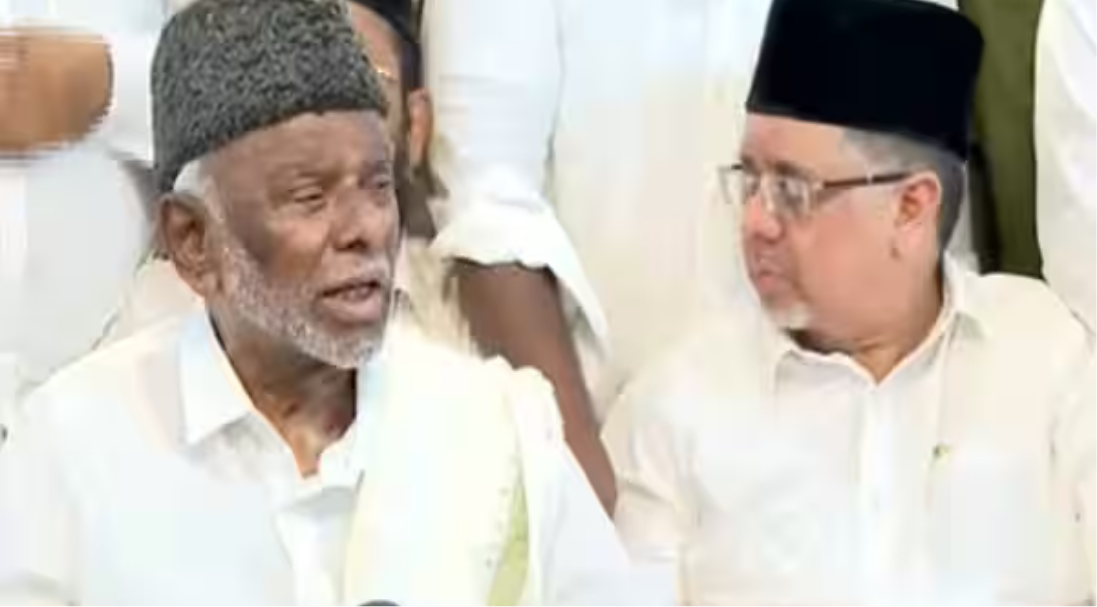 Kader Mohideen மற்றும் பாபநாசம் எம்.எல்.ஏ. ஷாஜஹான்