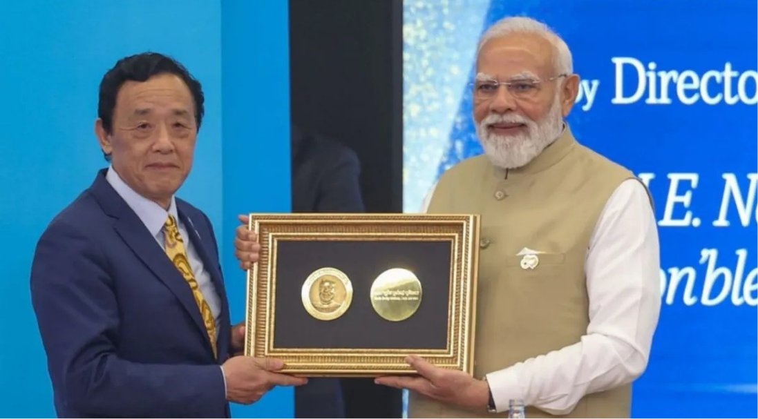 ரோமில் நடைபெற்ற நிகழ்ச்சியில் ஐ.நா., FAO அமைப்பின் ‘அக்ரிகோலா’ பதக்கத்தை பெற்றுக்கொண்ட பிரதமர் நரேந்திர மோடி