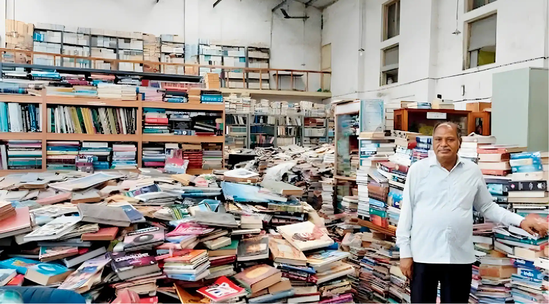 15 லட்சம் புத்தகங்களை சேகரித்து இலவச நூலகம் உருவாக்கிய அன்கே கவுடா