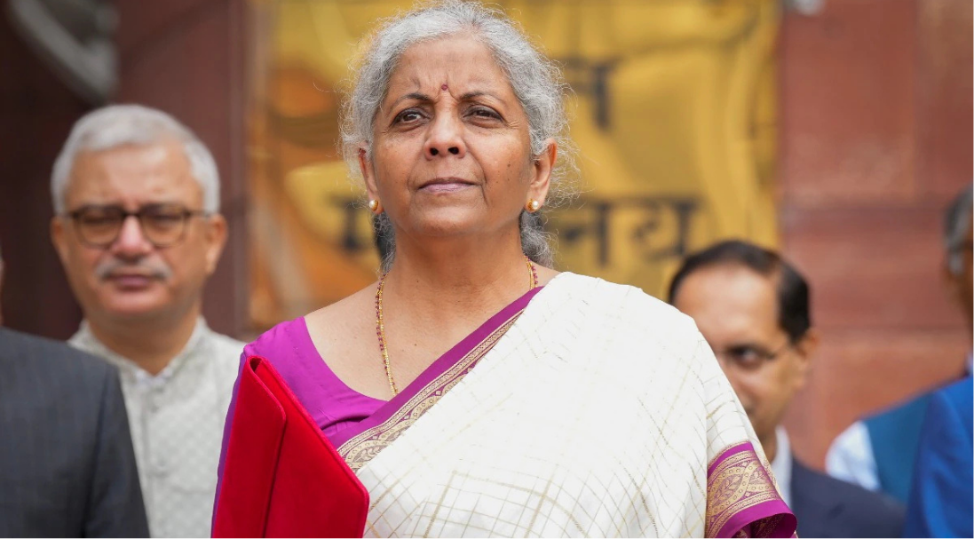 மும்பையில் நடைபெற்ற நிகழ்ச்சியில் உரையாற்றிய மத்திய நிதி அமைச்சர் நிர்மலா சீதாராமன்