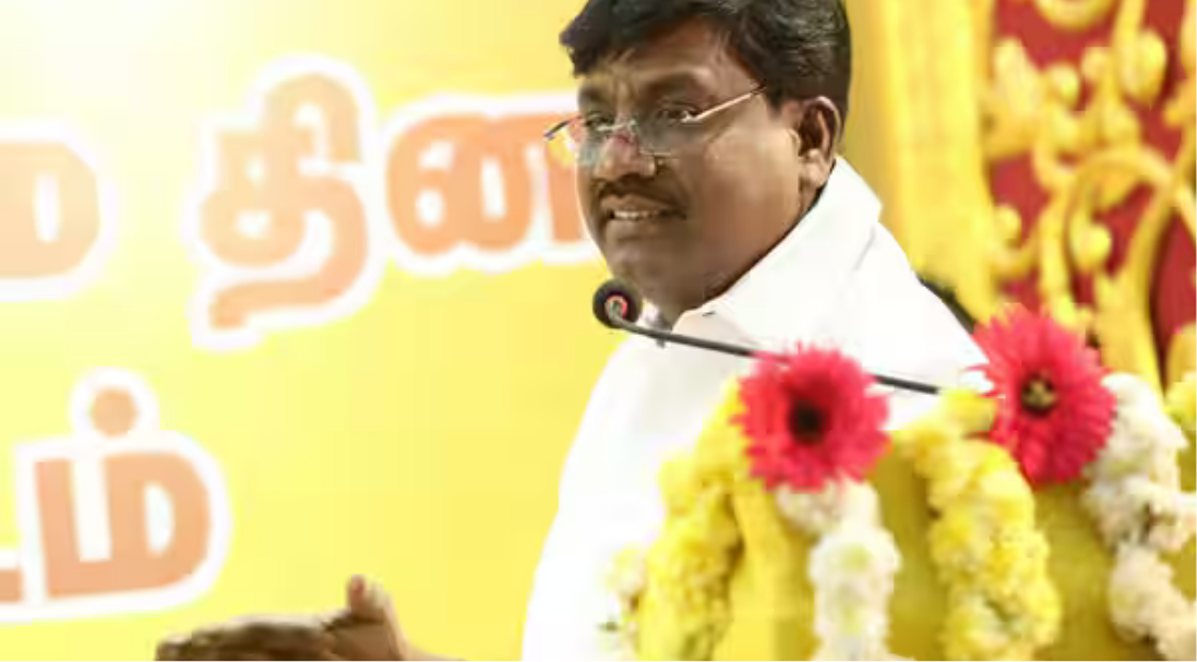 பல்கலை வேந்தர் விவகாரம் குறித்து பேட்டி அளிக்கும் அமைச்சர் விஸ்வநாதன்