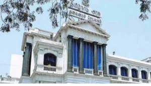 தமிழக காவல்துறை அதிகாரிகள் மற்றும் சென்னை தலைமைச் செயலகம்