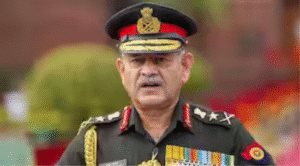 தேசிய பாதுகாப்பு அகாடமி நிகழ்ச்சியில் உரையாற்றும் இந்திய ராணுவ தலைமை தளபதி உபேந்திர திவேதி.