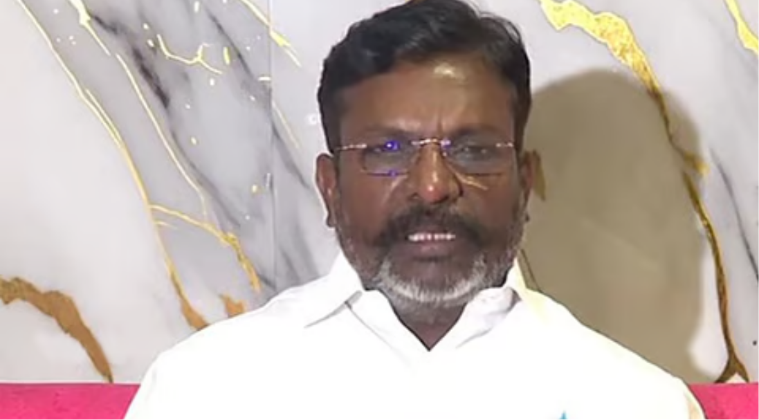 திண்டிவனத்தில் செய்தியாளர்களிடம் பேட்டி அளிக்கும் விசிக தலைவர் திருமாவளவன்.