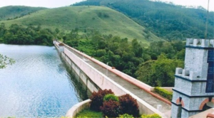 முல்லைப் பெரியாறு அணை விவகாரத்தில் கேரள அமைச்சரின் புதிய அணை கருத்துக்கு எதிர்ப்பு தெரிவிக்கும் தமிழக விவசாயிகள்