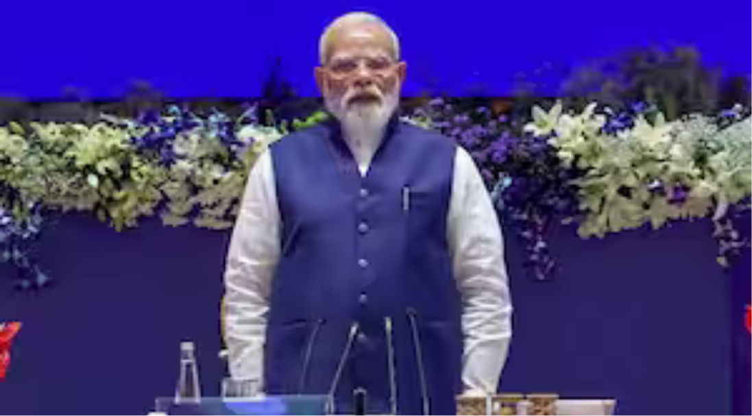 தேசிய ஜனநாயக கூட்டணிக் கட்சிகளின் ஆலோசனைக் கூட்டத்தில் உரையாற்றும் பிரதமர் நரேந்திர மோடி.