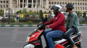 பைக் டாக்சி சேவைக்கான விதிமுறைகள் தொடர்பாக அரசுகளிடம் விளக்கம் கோரும் உயர்நீதிமன்ற மதுரைக் கிளை.