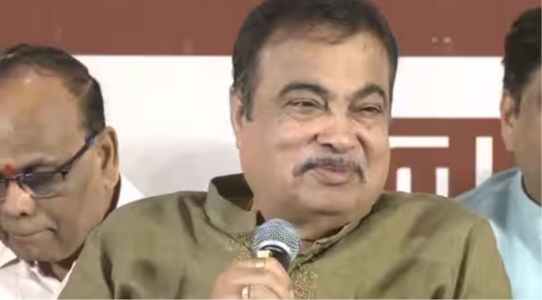 100 சதவீதம் எத்தனால் எரிபொருளில் இயங்கும் வாகனங்களுக்கு மத்திய அரசு வழங்கிய சட்டப்பூர்வ அங்கீகாரத்தை குறிக்கும் பிரதிநிதித்துவ படம்.