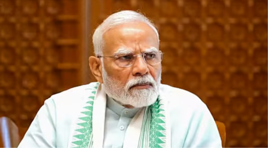 ஜி7 உச்சி மாநாட்டில் உரையாற்றும் பிரதமர் நரேந்திர மோடி.