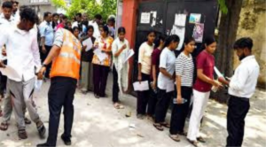 டில்லி விமான நிலையத்தில் பிரதமர் நரேந்திர மோடி