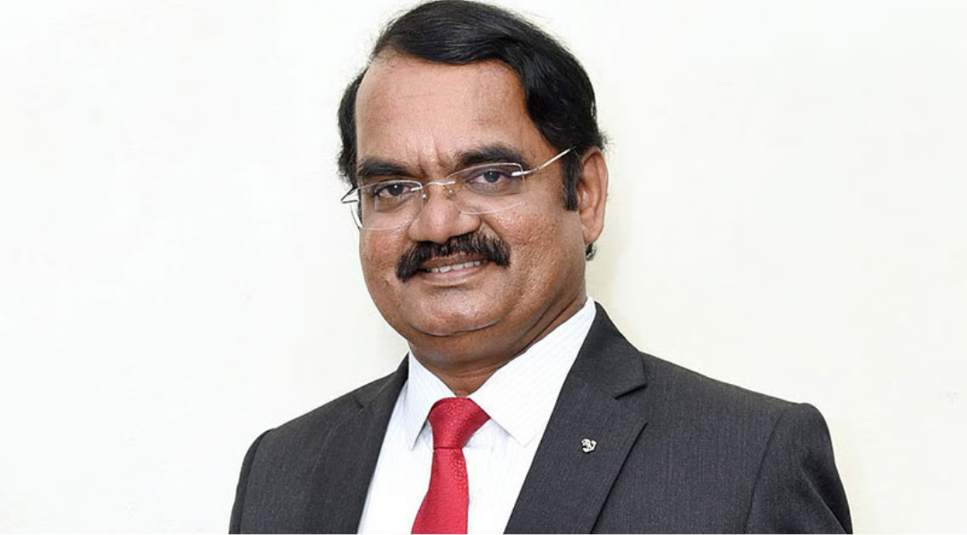 தமிழக புதிய மாநில பாடத்திட்ட குழுவின் தலைவராக நியமிக்கப்பட்ட இஸ்ரோ முன்னாள் விஞ்ஞானி மயில்சாமி அண்ணாதுரை.