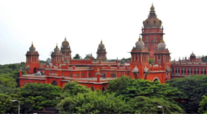 மோதலை காரணம் காட்டி கோவில் மூடக் கூடாது என்று அரசுக்கு சென்னை உயர்நீதிமன்றம் கண்டனம் தெரிவித்தது.
