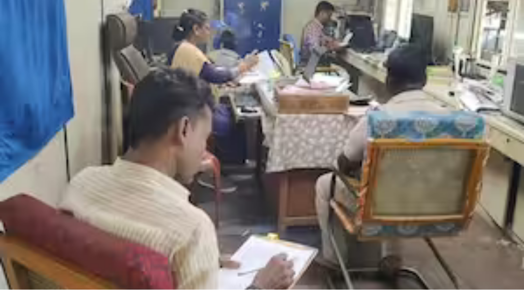ஒரத்தநாடு வேளாண் விரிவாக்க மையத்தில் லஞ்ச ஒழிப்புத்துறை சோதனை.