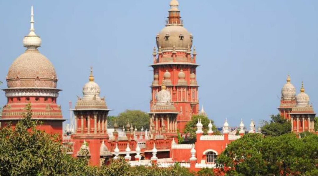 டெண்டர் முறைகேடு வழக்கு தொடர்பாக கருத்து தெரிவித்த சென்னை உயர்நீதிமன்றம்.
