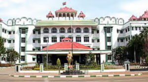 பழநி கோயில் நிலம் பதிவு முறைகேடு வழக்கில் சார் பதிவாளருக்கு முன்ஜாமின் வழங்கிய உயர்நீதிமன்ற மதுரைக் கிளை.
