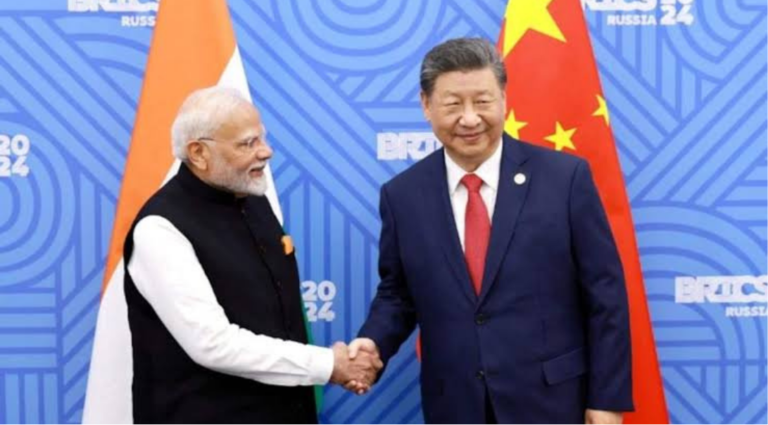 பிரிக்ஸ் மாநாட்டில் பிரதமர் மோடி மற்றும் சீன அதிபர் ஷி ஜின்பிங் சந்திப்பு