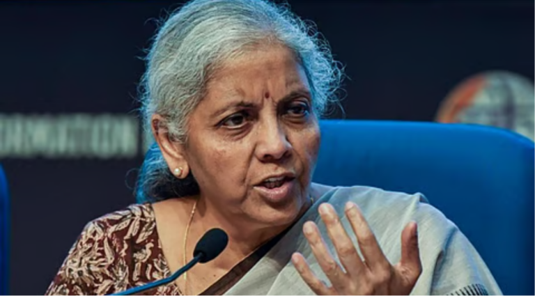 பட்டமளிப்பு விழாவில் இளைஞர்களுக்கு அறிவுரை வழங்கிய நிதியமைச்சர் நிர்மலா சீதாராமன்