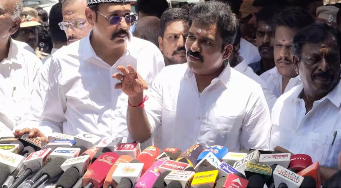 மீனாட்சி அம்மன் கோயில் குடமுழுக்கு ஏற்பாடுகளை ஆய்வு செய்த அமைச்சர் நிர்மல் குமார்