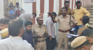 திருப்பரங்குன்றம் சிக்கந்தர் அவுலியா தர்காவுக்கு சமையல் பொருட்களுடன் செல்ல போலீசார் தடை