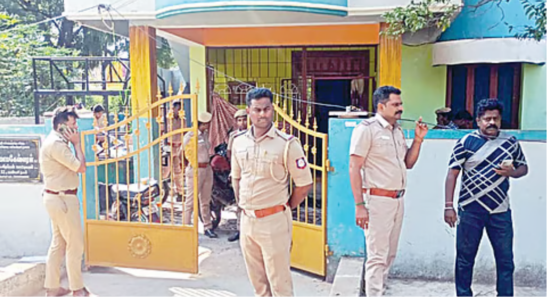 தஞ்சாவூரில் 6 பேரின் வீடுகளில் சிறப்பு புலனாய்வு பிரிவு போலீஸார் சோதனை