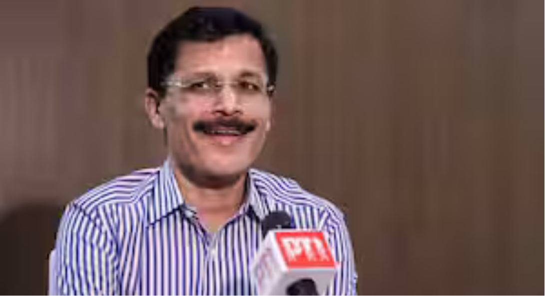 கலப்பட உணவு மற்றும் தரமற்ற மருந்துகளுக்கு எதிரான நடவடிக்கைகள் தொடரும் எனத் தெரிவித்த மகாராஷ்டிர ஐஏஎஸ் அதிகாரி துக்காராம் முண்டே.