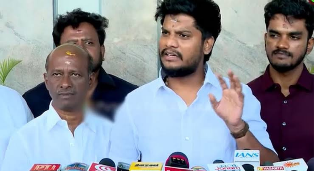 சென்னை திருவல்லிக்கேணி பார்த்தசாரதி திருக்கோவிலில் ஆய்வு மேற்கொண்டபோது கோவில் நிர்வாகம் மற்றும் அரசியல் விமர்சனங்கள் குறித்து செய்தியாளர்களிடம் பேசிய அமைச்சர் ரமேஷ்.