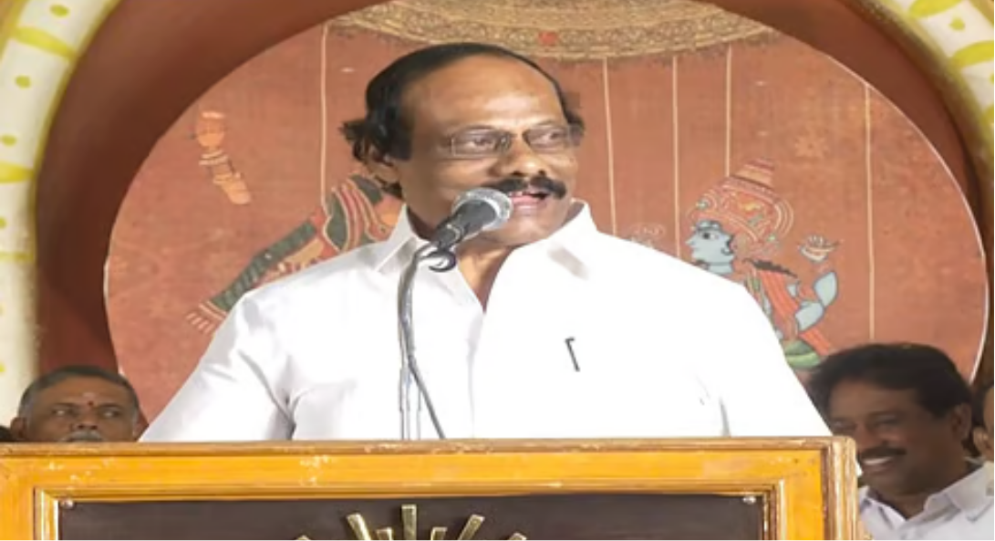 திருமண நிகழ்ச்சியில் தமிழக வெற்றிக் கழக ஆட்சி குறித்து சர்ச்சைக்குரிய வகையில் பேசிய திமுக நிர்வாகி திண்டுக்கல் லியோனி.