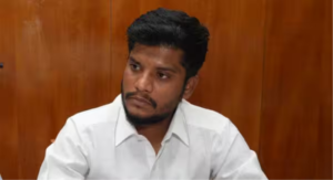 கோவில்களில் இலவச சேவைகளுக்குப் பணம் கேட்டால் ஆதாரத்துடன் புகார் அளிக்கலாம் எனத் தெரிவித்த அமைச்சர் ரமேஷ்.