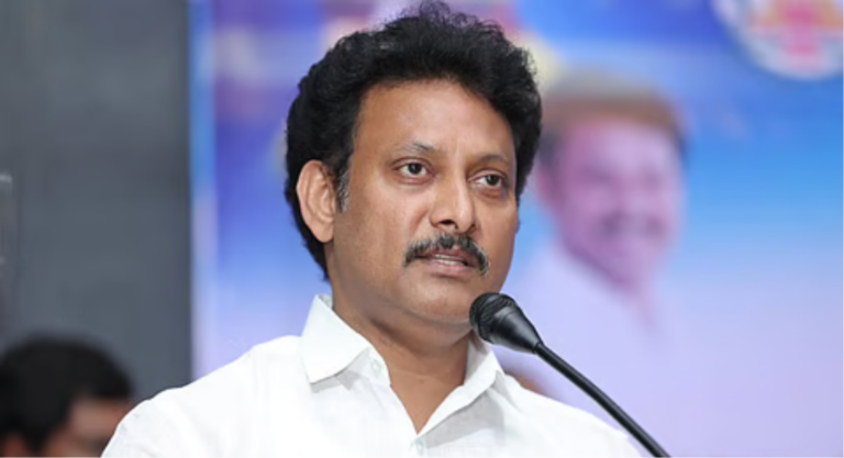 திமுக எம்எல்ஏ சேகர்பாபு மற்றும் எம்.பி. கலாநிதி வீராசாமி மீது போலீசார் வழக்குப்பதிவு செய்தது தொடர்பான செய்தி.