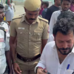 திருச்செந்தூர் சுப்பிரமணிய சுவாமி கோயிலில் உறுதிமொழிப் படிவத்தில் கையெழுத்திட்ட தமிழக அமைச்சர் ஸ்ரீநாத் தொடர்பான செய்தி.
